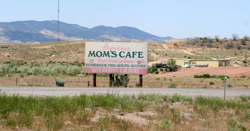 mom's cafe
